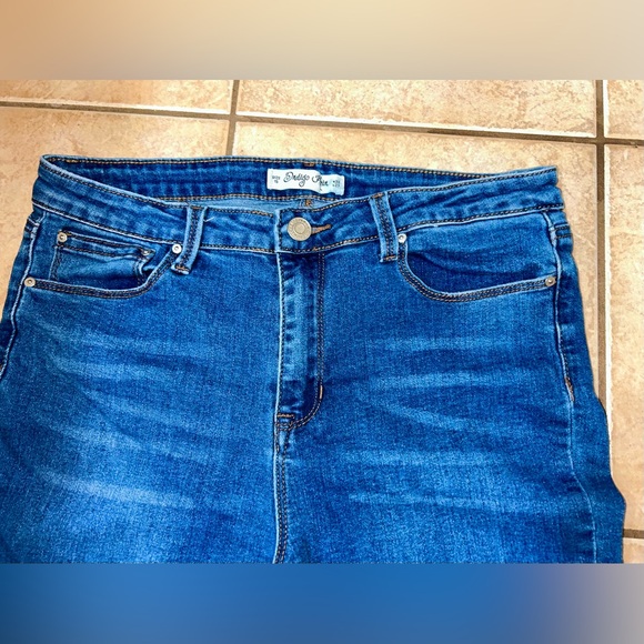 2 Pair Indigo Rein Jeans size 15 in excellent condition.Very Stretchy!$10 final - Picture 5 of 7